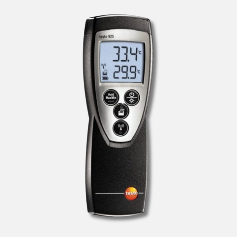 Testo 925 handheld digital thermometer displaying two temperature readings